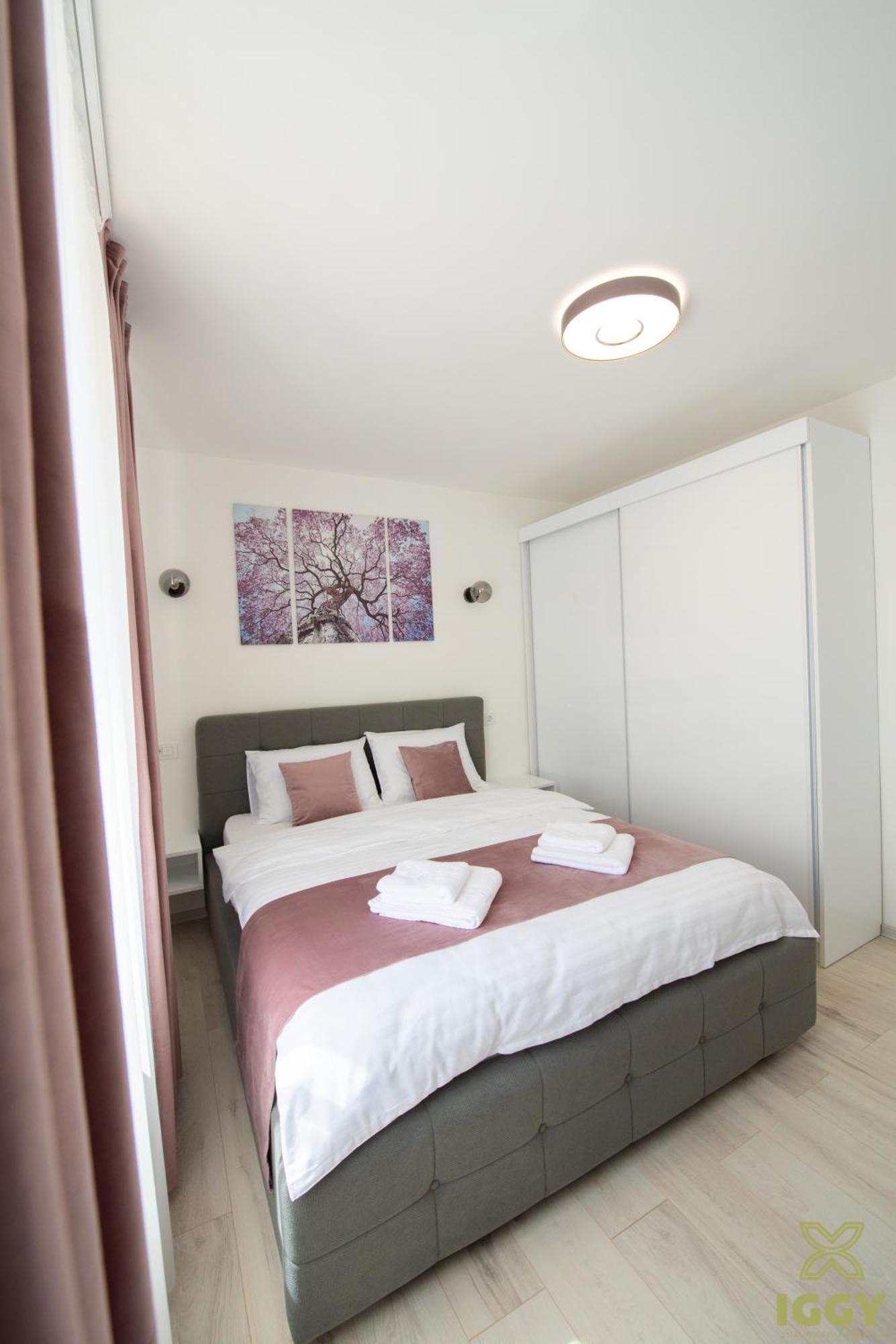 Iggy Premium Apartment Hunedoara Exterior foto
